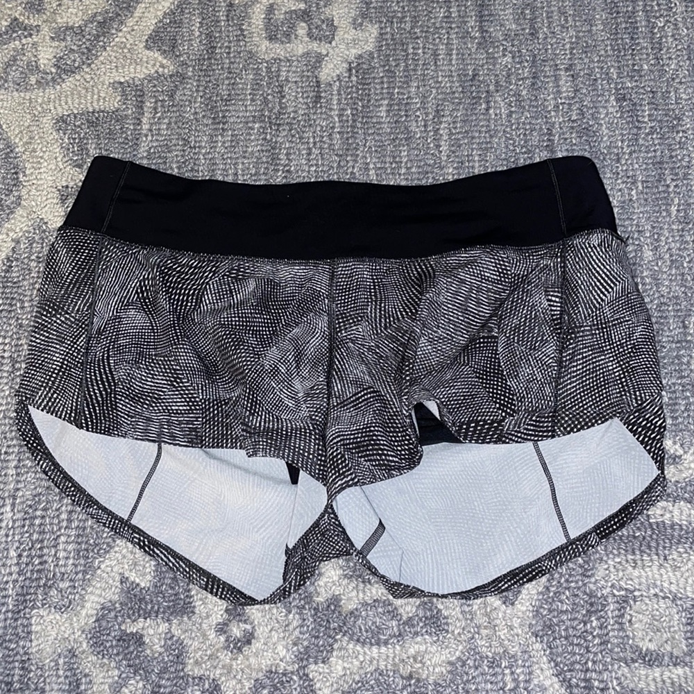 SPEED UP LOW-RISE lululemon shorts 2.5”